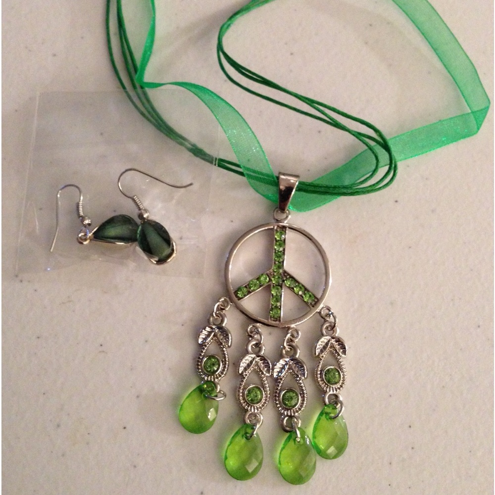 New 3 Piece Green Dangle Peace Sign Cord and Chiffon Necklace With Earrings